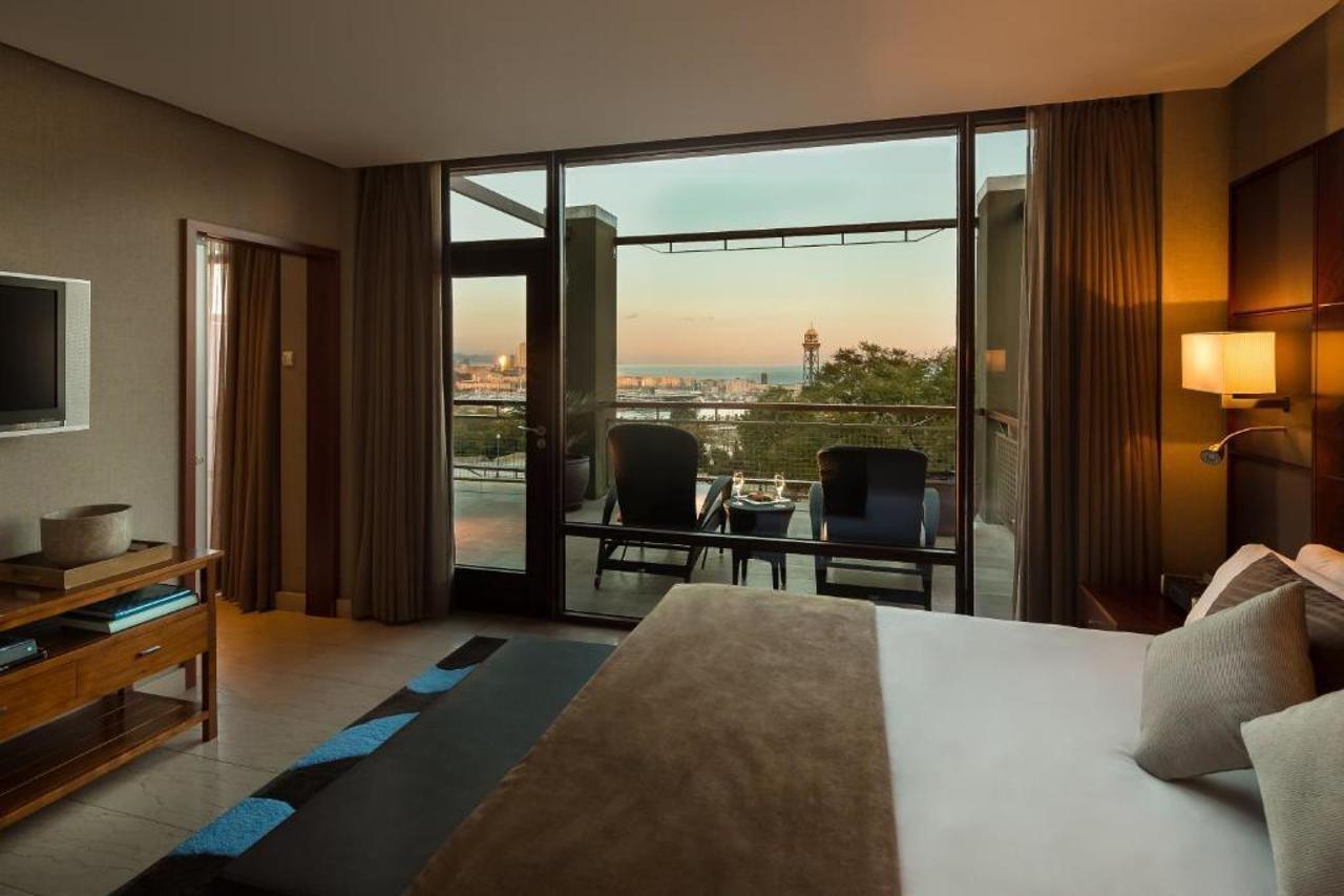 巴塞罗那美丽华酒店gl 外观 照片 A room at the hotel