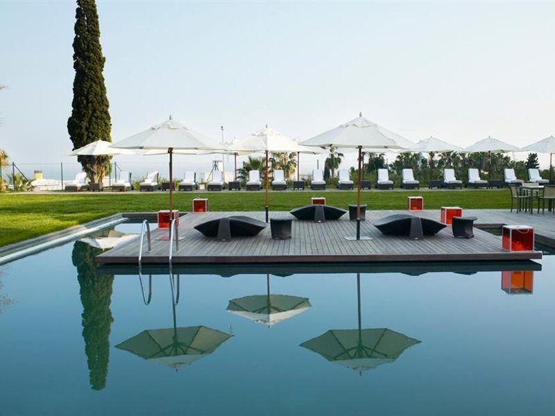 巴塞罗那美丽华酒店gl 外观 照片 The pool at the hotel