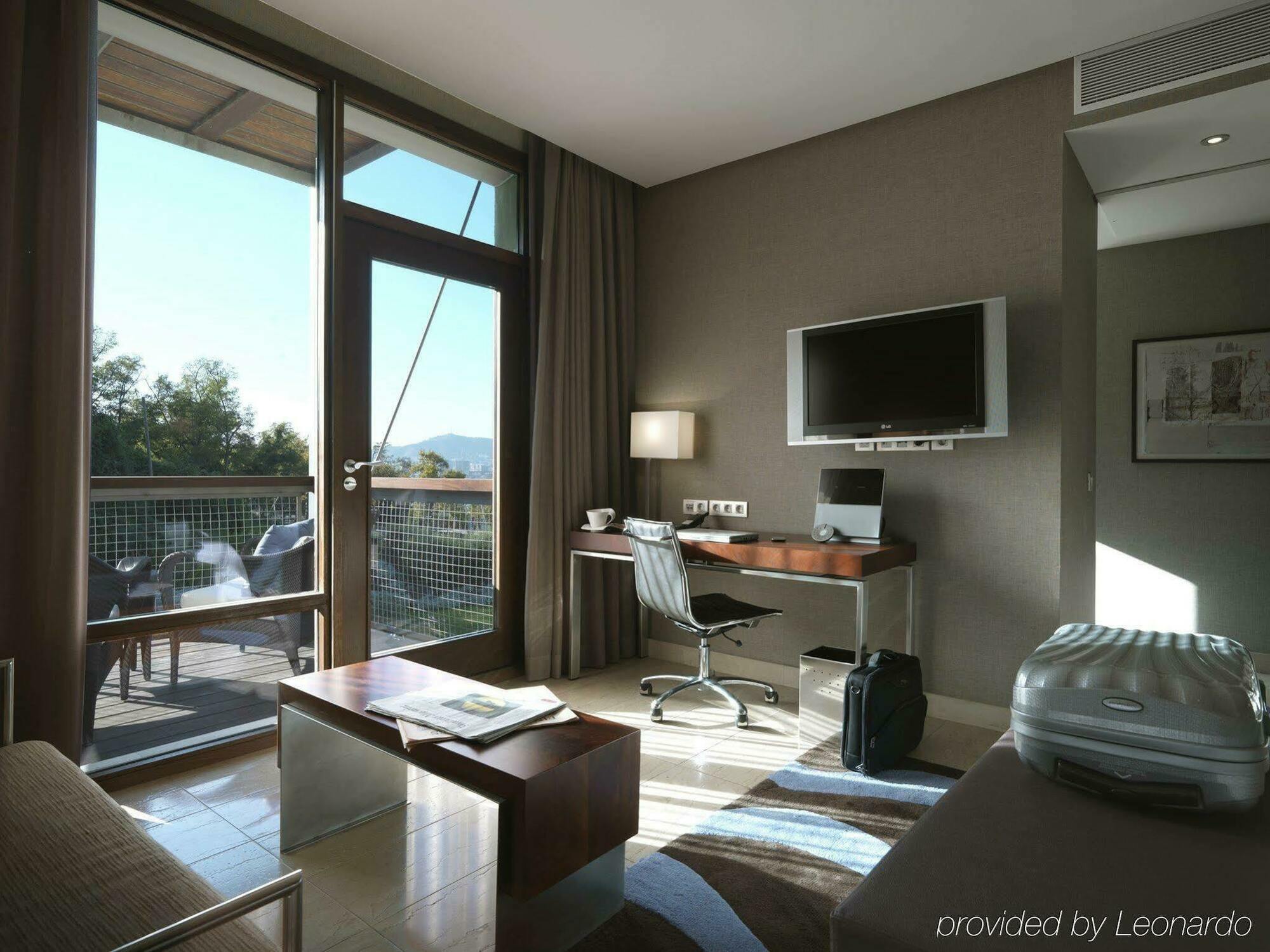 巴塞罗那美丽华酒店gl 客房 照片 A typical room at Leonardo Hotel Berlin